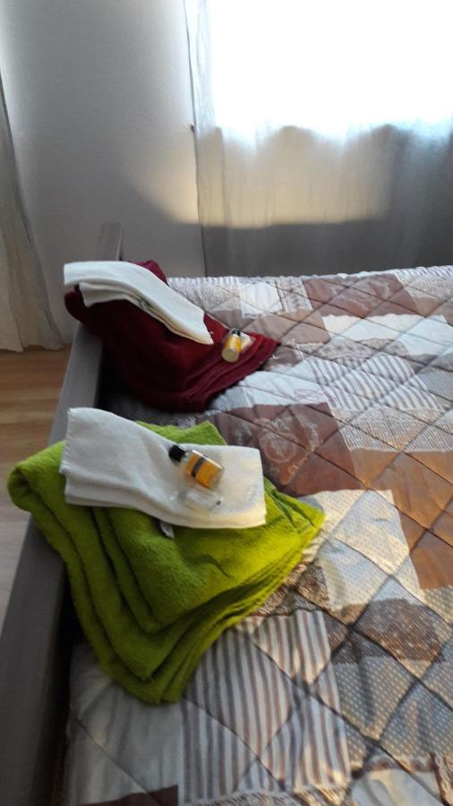 Ferienwohnung Am Theo Carlen Platz Ormesheim Bagian luar foto