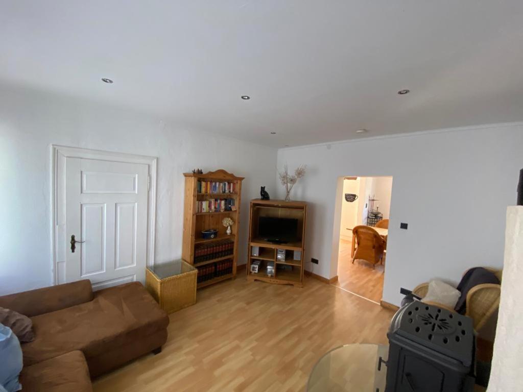 Ferienwohnung Am Theo Carlen Platz Ormesheim Bagian luar foto