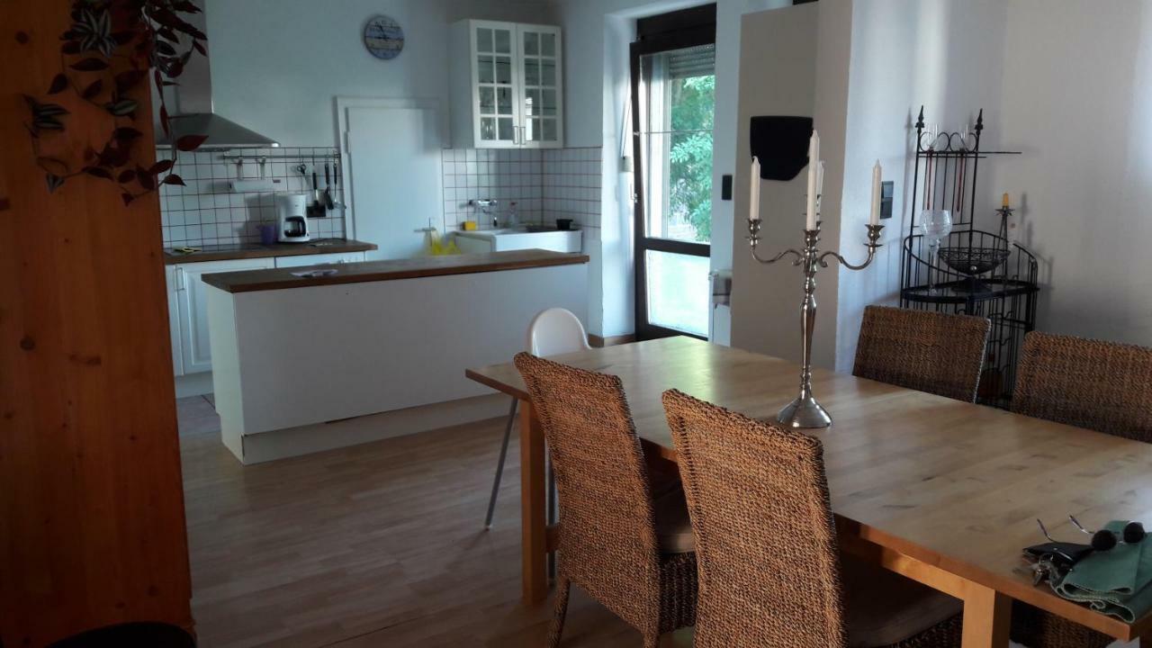 Ferienwohnung Am Theo Carlen Platz Ormesheim Bagian luar foto
