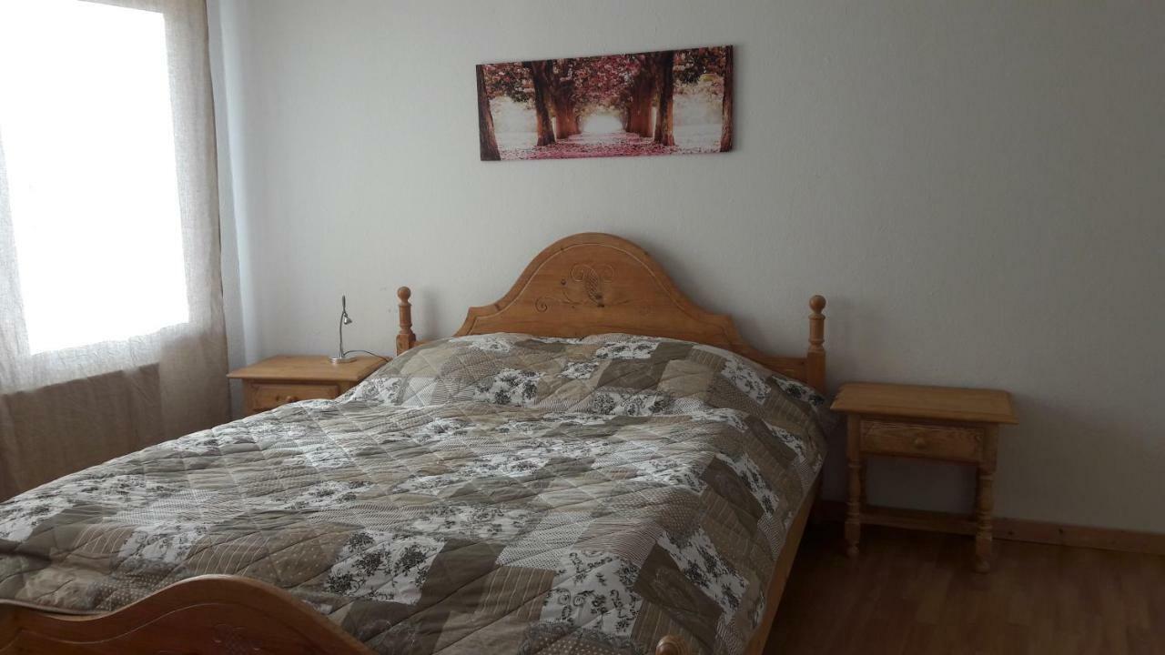 Ferienwohnung Am Theo Carlen Platz Ormesheim Bagian luar foto